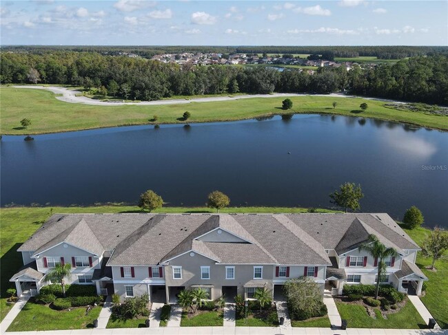 2641 Old Kent Cir in Kissimmee, FL - Building Photo - Building Photo