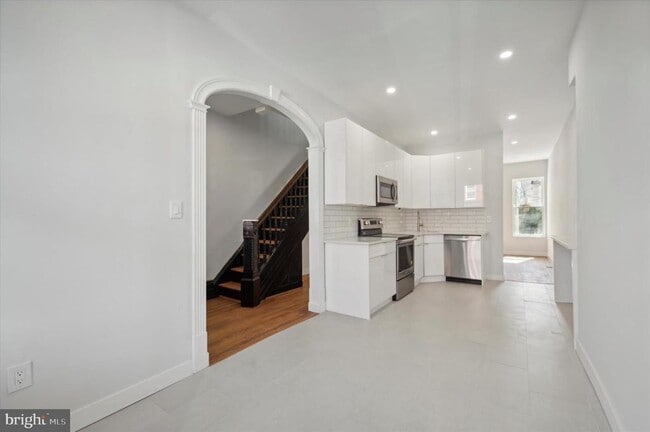 property at 647 N 33rd St