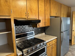 1065 E Main St in Ashland, OR - Building Photo - Building Photo