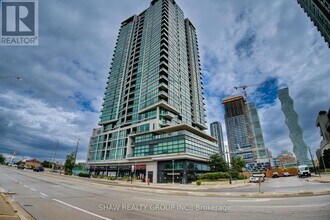 3985-3985 Grand Park Dr in Mississauga, ON - Building Photo - Building Photo