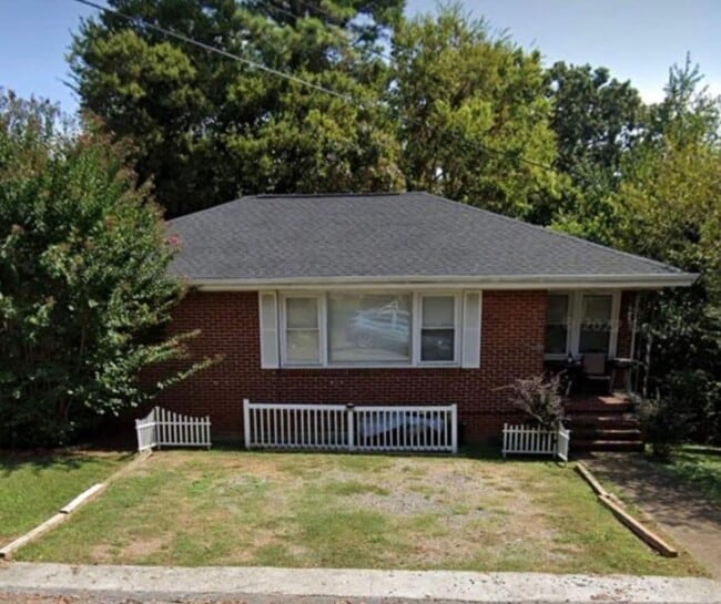 property at 450 Highland Ave NW