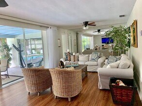 162 Beacon Ln in Jupiter, FL - Building Photo - Building Photo
