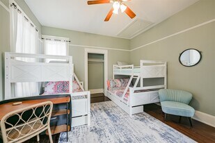 1402 26th St in Galveston, TX - Building Photo