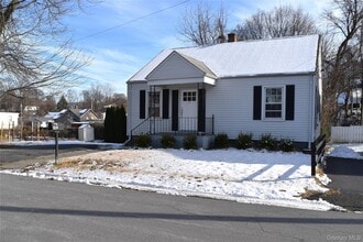 69 Melrose Ave in New Windsor, NY - Building Photo - Building Photo