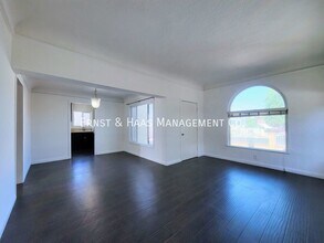 2666 E Madison St in Carson, CA - Building Photo - Building Photo