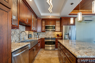2333 Kapiolani Blvd, Unit 3501 in Honolulu, HI - Building Photo - Building Photo