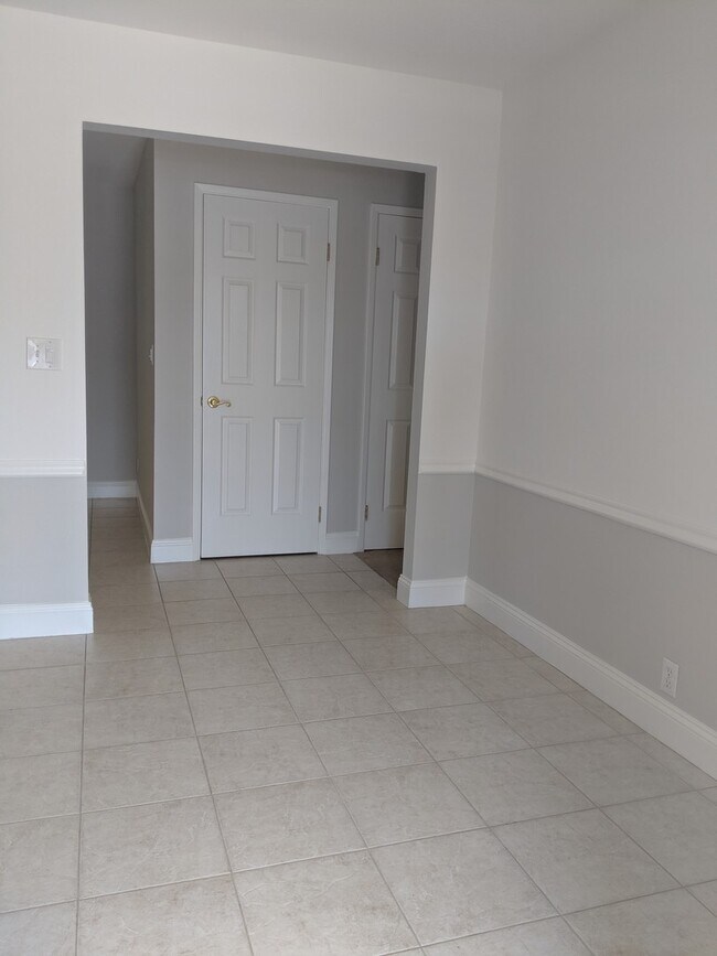 property at 1243 Valerian Ct