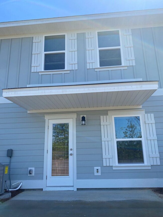 1647 Caleigh Ct in Lynn Haven, FL - Building Photo - Building Photo