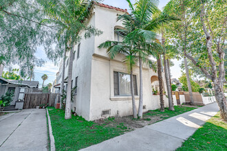 770 Saint Louis Ave in Long Beach, CA - Building Photo - Building Photo