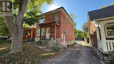 17 Carfrae Crescent in London, ON - Building Photo - Building Photo