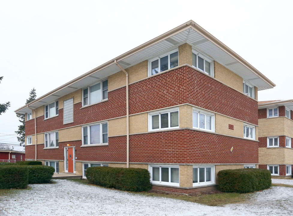 504 N Lincoln in Addison, IL - Foto de edificio