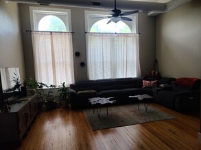 2212 E 12th St-Unit -305 in Davenport, IA - Building Photo - Building Photo