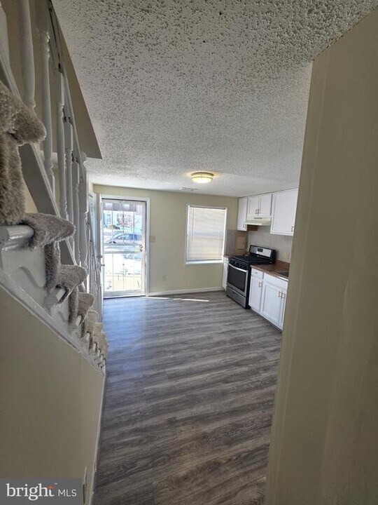 1835 Village Green Dr in Hyattsville, MD - Building Photo