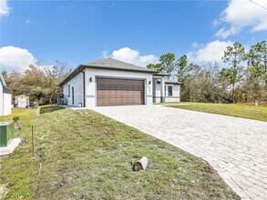 6192 Kambach St in Port Charlotte, FL - Building Photo - Building Photo