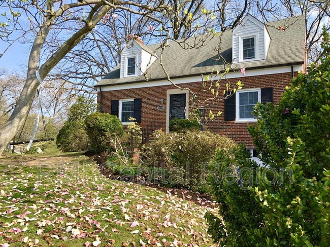 property at 10305 Ridgemoor Dr