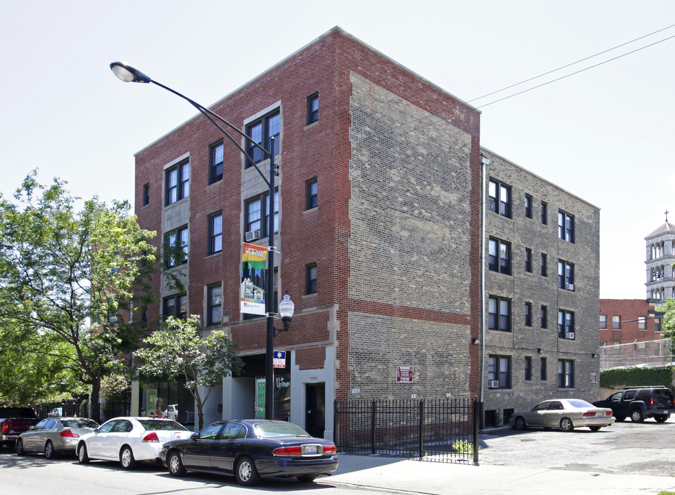 4234-4238 N Broadway St in Chicago, IL - Building Photo