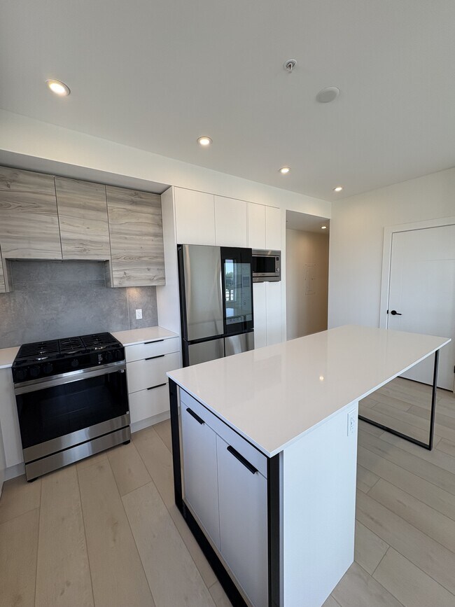 30490 Cardinal Ave in Abbotsford, BC - Building Photo - Building Photo