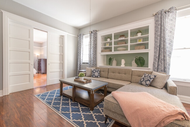 1023 W 24th St, Unit A in Los Angeles, CA - Building Photo - Building Photo