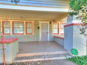 2301 N Shartel Ave in Oklahoma City, OK - Building Photo - Building Photo