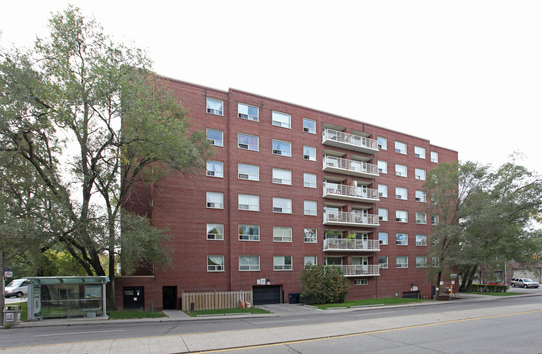 The Chaplin in Toronto, ON - Building Photo