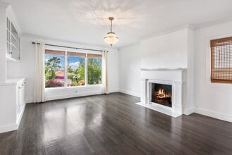 2124 Vía Rivera in Palos Verdes Estates, CA - Building Photo - Building Photo
