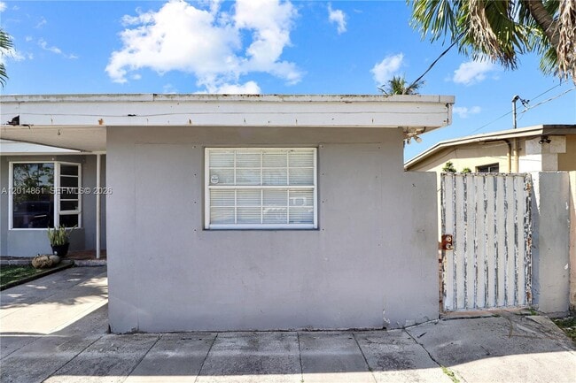 property at 10710 SW 43rd Ln