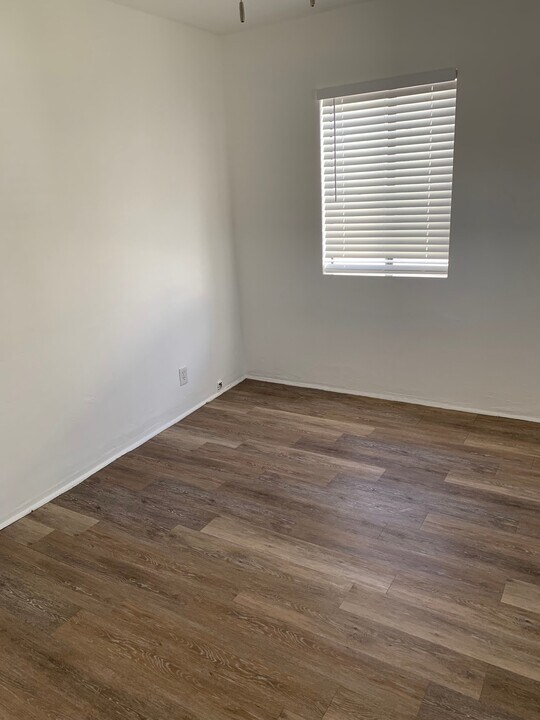 4703 Gundry Ave in Long Beach, CA - Building Photo