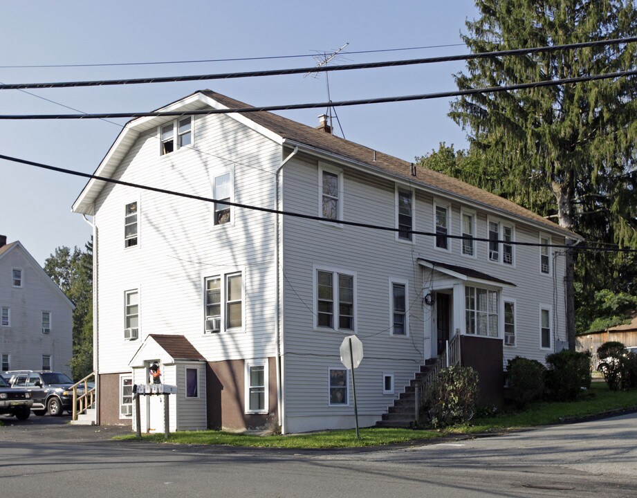 105 S Central Ave in Spring Valley, NY - Building Photo