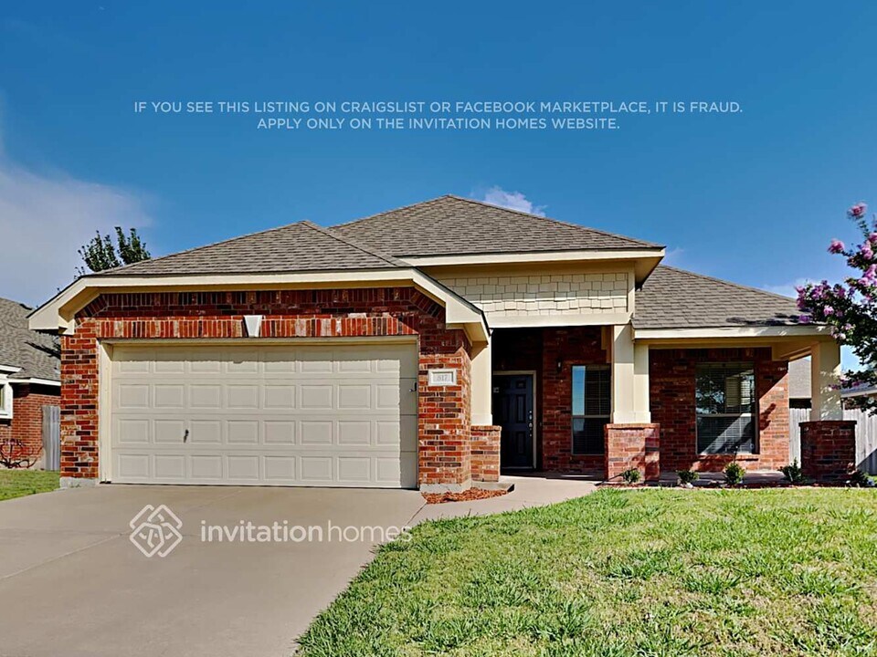 817 Cutting Horse Dr in Mansfield, TX - Building Photo