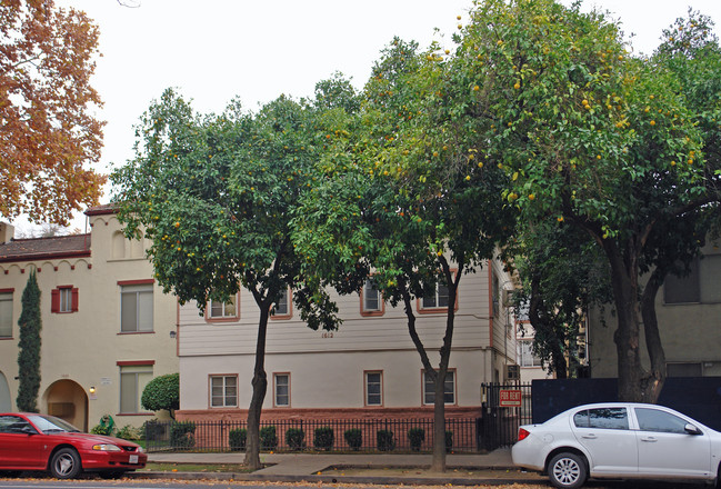 1612 P St in Sacramento, CA - Foto de edificio - Building Photo