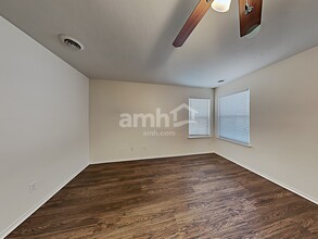 724 N Carisbrooke Ave in Meridian, ID - Building Photo - Building Photo