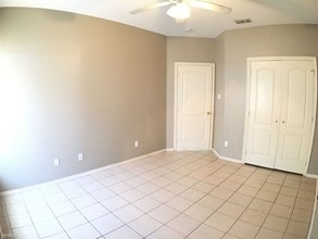 3200 Hillcrest Dr in Mission, TX - Building Photo - Building Photo