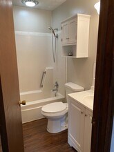 13096 Beaver Creek Rd, Unit 1 in Salem, OH - Building Photo - Building Photo