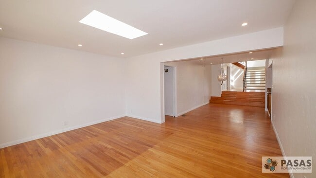 3818 Coronado Ave in San Diego, CA - Building Photo - Building Photo