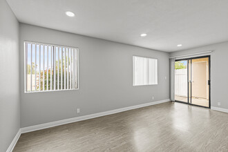 Cerro Vista Apartments in Riverside, CA - Foto de edificio - Building Photo