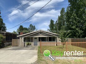 1355 E 44th St in Tacoma, WA - Building Photo