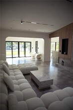 7850 Hawthorne Ave in Miami Beach, FL - Building Photo - Building Photo