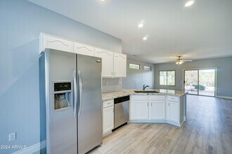 16457 W Rock Springs Ln in Surprise, AZ - Building Photo - Building Photo
