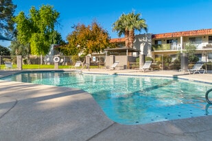 The Vintage in Scottsdale, AZ - Building Photo