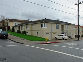 118-122 Magnolia Ave in South San Francisco, CA - Building Photo