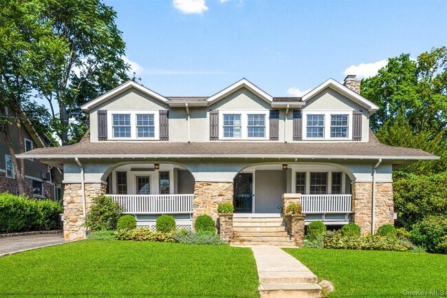 6 Summit Ave in Larchmont, NY - Building Photo - Building Photo
