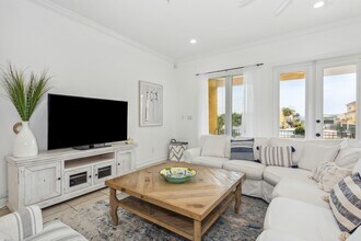 1500 Via De Luna Dr in Pensacola Beach, FL - Building Photo - Building Photo