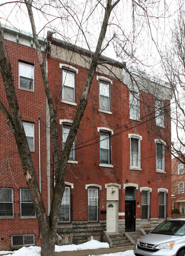 35 N Preston St in Philadelphia, PA - Building Photo - Building Photo