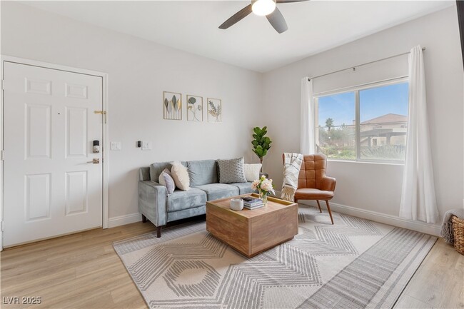 8501 W University Ave in Las Vegas, NV - Building Photo - Building Photo