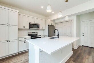 3702 Tower View Ct in Austin, TX - Building Photo - Building Photo