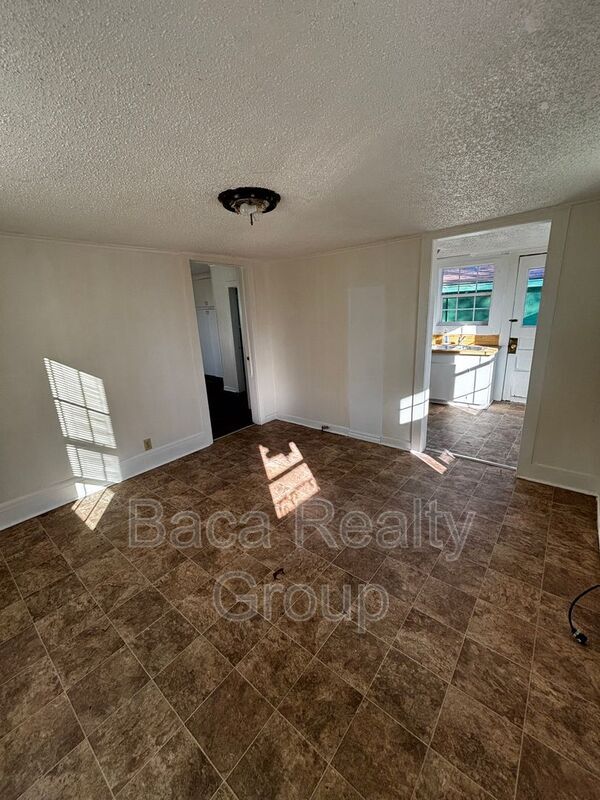 703 S Reno Ave in El Reno, OK - Building Photo - Building Photo