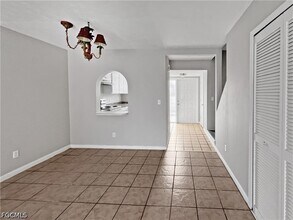 1123 SW 48th Terrace in Cape Coral, FL - Building Photo - Building Photo