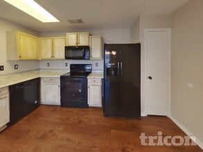 7902 Brazoria Park in San Antonio, TX - Building Photo - Building Photo