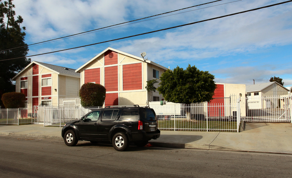 Cheshire Apartments in Norwalk, CA - Building Photo