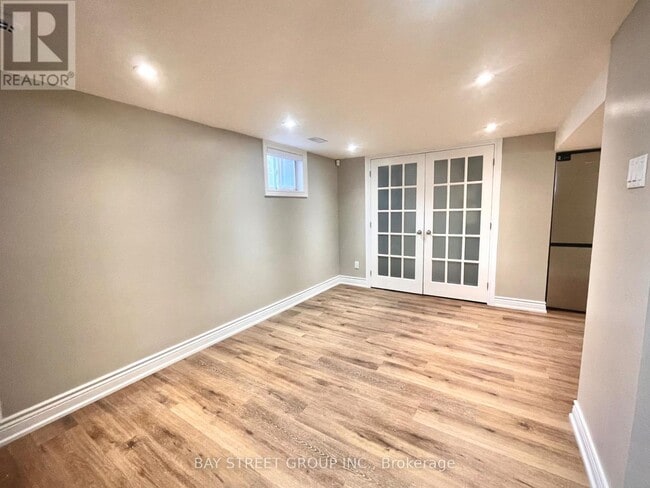 3 Ravenwood Pl in Toronto, ON - Building Photo - Building Photo